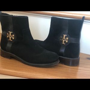 Tory Burch Black Suede boots with logo